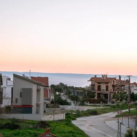 Iro's Paradise בית נופש