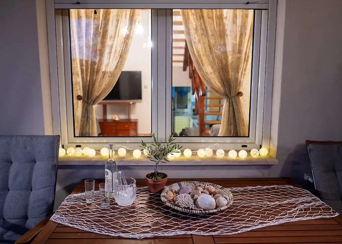 Iro's Paradise * Nikiti (Sithonia)